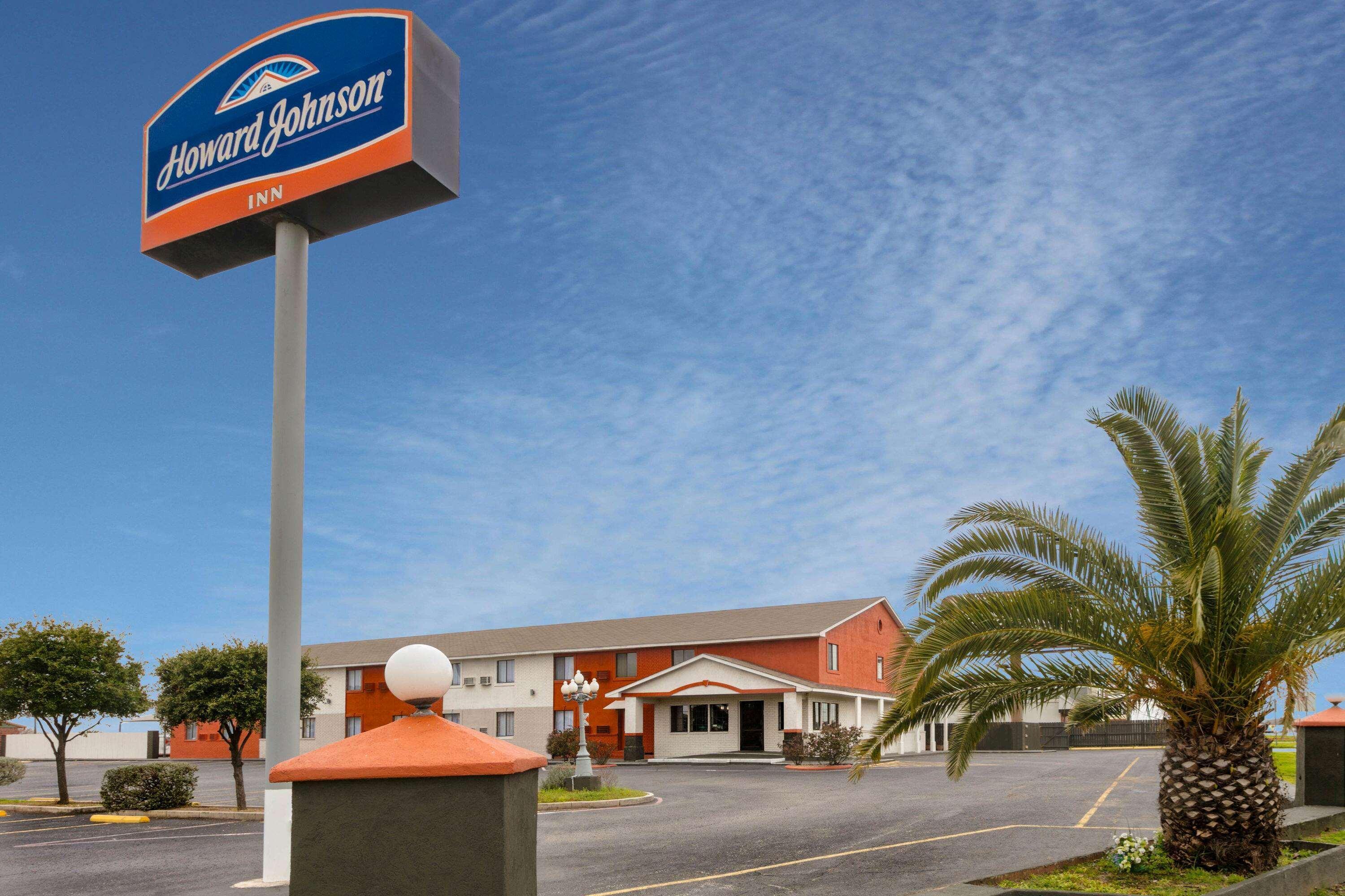 Howard Johnson By Wyndham Near Schlitterbahn Нью-Браунфелс Екстер'єр фото